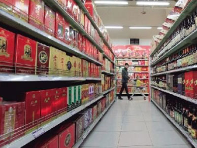 中低端白酒热销成上涨趋å?.jpg 中低端白酒热销成上涨趋å?.jpg