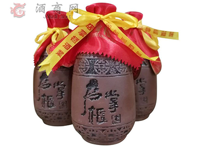 店掌柜酒:民酒典范,值得信赖�?.jpg 店掌柜酒:民酒典范,值得信赖�?.jpg